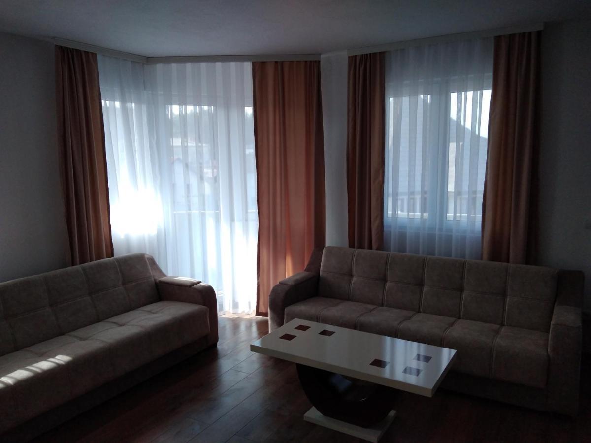 Vila Centar Mb Bed and Breakfast Sjenica Exteriör bild